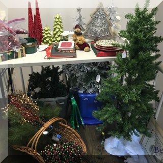 D81. Christmas decorations.